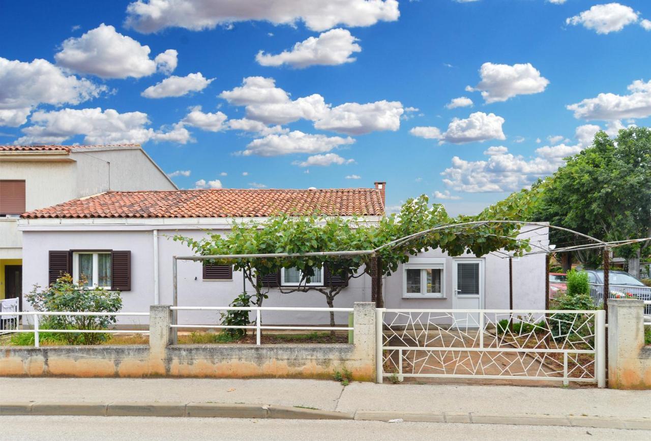 House Fazana 1456 Villa Exterior photo